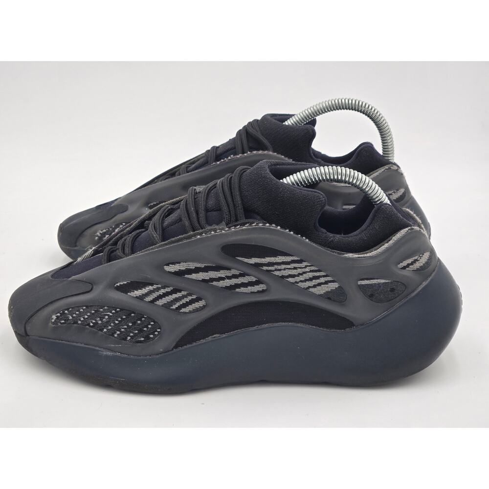 Adidas Yeezy 700 V3 Alvah H67799 Men’s Size 7.5 Sneakers